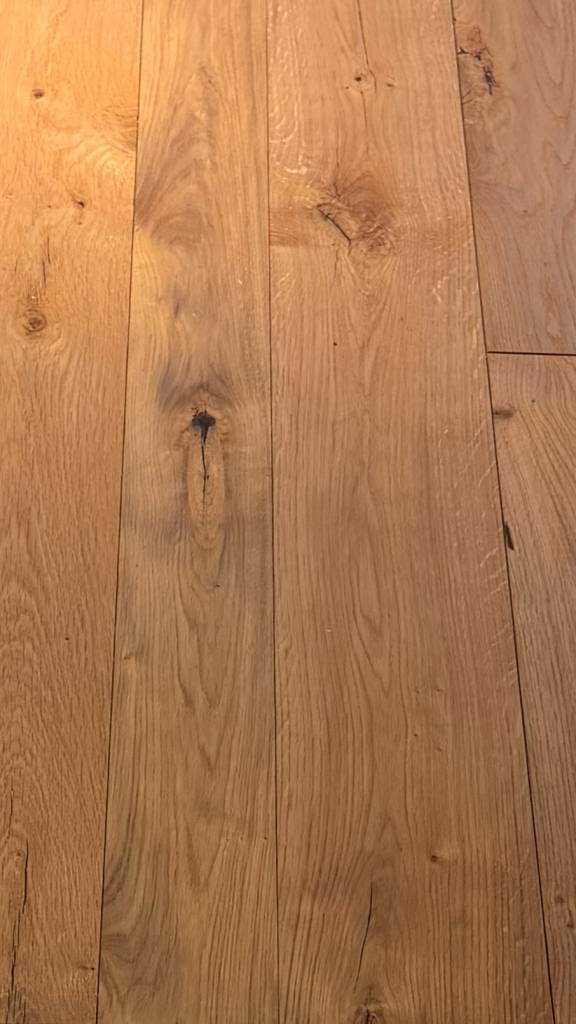 Parquet chêne semi-massif rustique 15/4 x 600-1900 Vieilli Brossé Fumé Huilé PELLE 3 largeurs