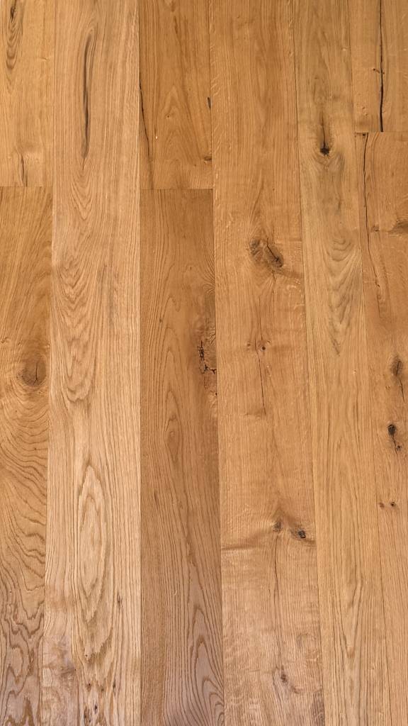 Parquet chêne semi-massif rustique 15/4 x 600-1900 Vieilli Brossé Fumé Huilé PELLE 3 largeurs